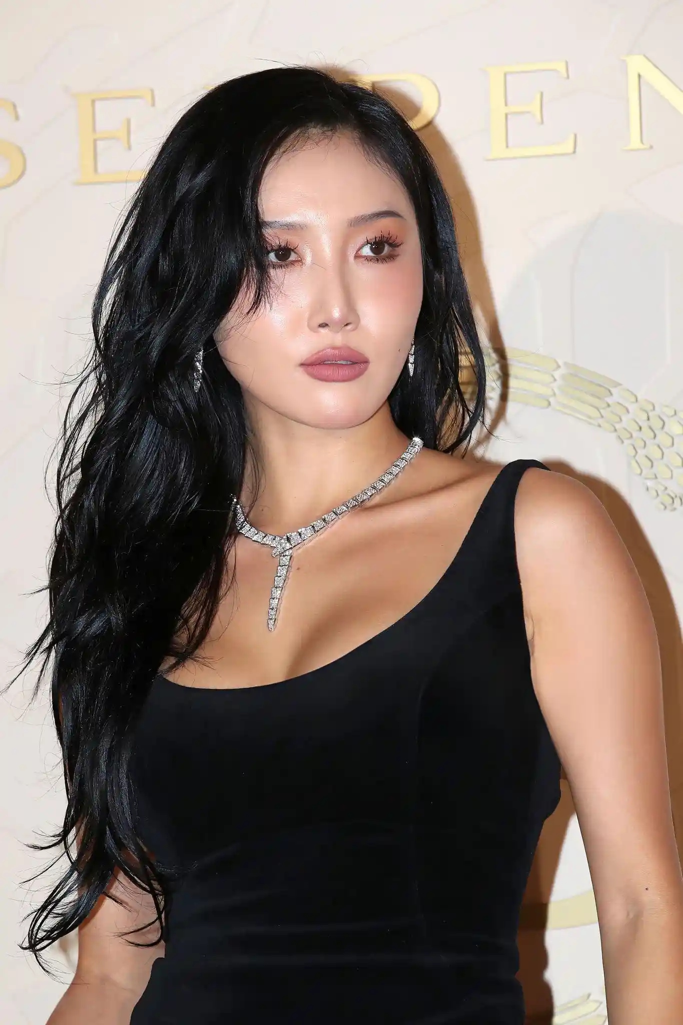 hwasa of mamamoo